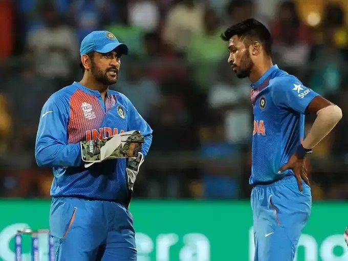 M S Dhoni - Hardik Pandya