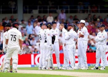 Daryl Mitchell and Tom Blundell stood tall for New Zealand once again