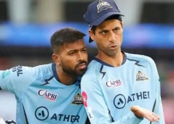 ‘Dinesh Karthik was at the other end, not me’ – Ashish Nehra gets sarcastic on Hardik Pandya