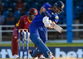 Brilliant Batting Display by Team India helps them to Beat West Indies by 2 Wickets