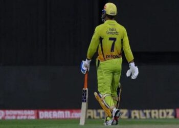 Supreme Court stays arbitral proceedings between MS Dhoni and Amrapali group over commercial dispute