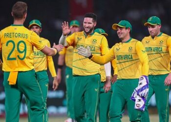 Wayne Parnell bowls career Best spell as South Africa defeated Ireland