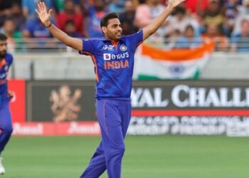 'It's not easy to bowl in the death' - Indian Captain Rohit Sharma backs Bhuvneshwar Kumar