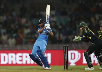 'It is important for Harmanpreet Kaur to fire' - Amol Muzumdar expresses concern over Indian skipper's form