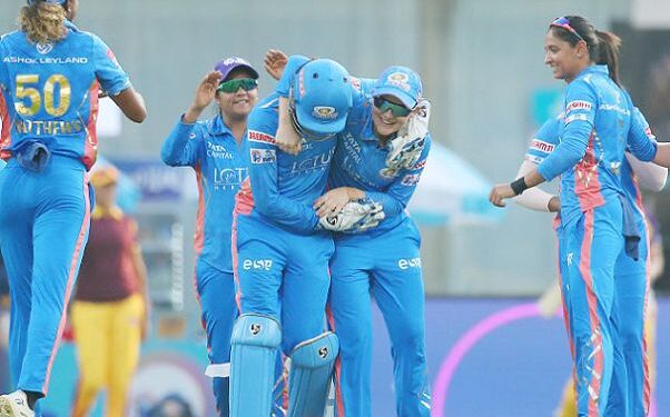 'If we bring our A-game then no team can beat us' - Shikha Pandey warns Mumbai Indians ahead of WPL top-spot clash