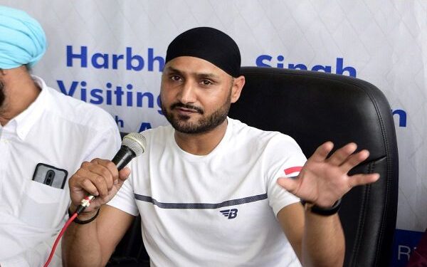 'Shubman Gill's approach was right' - Harbhajan Singh defends India opener amid failed outing in 3rd Test