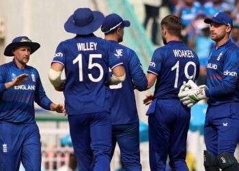 Matthew Mott refutes Eoin Morgan's speculations of rift in England's Squad as their World Cup struggles continue