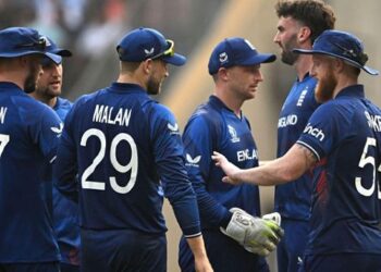 18 England players sign multi-year contracts with ECB