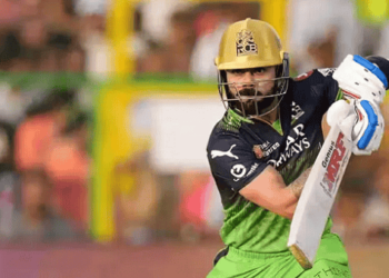 Virat Kohli brutally trolls RCB fans over title contenders claim