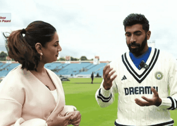Watch- Sanjana Ganesan humiliates Jasprit Bumrah, angers him by making fun of his runup