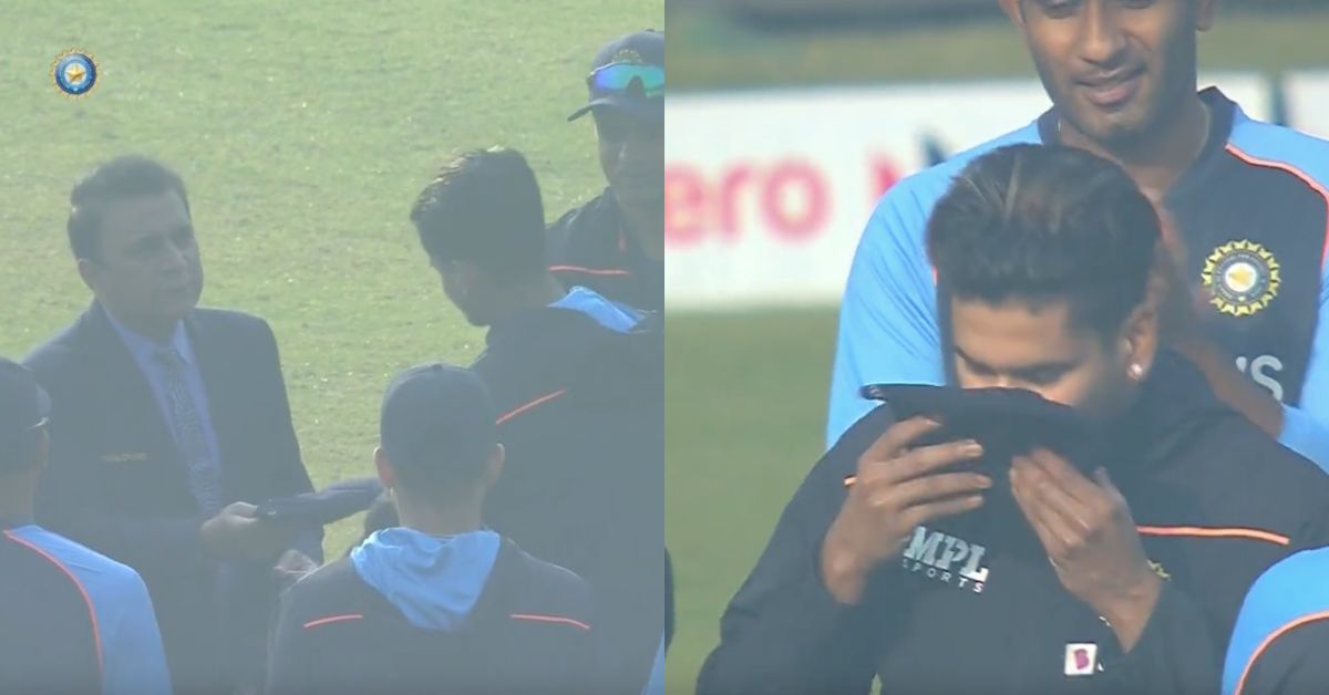 Shreyas Iyer Receives His India Test Cap From Sunil Gavaskar At Kanpur