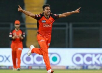 IPL 2022: Umran Malik bowls the fastest ball of the season with a 154 kph delivery